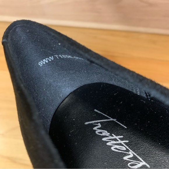 Trotters Kari Pointed Toe Pump in Black Suede - Size 9 WW - Picture 6 of 9